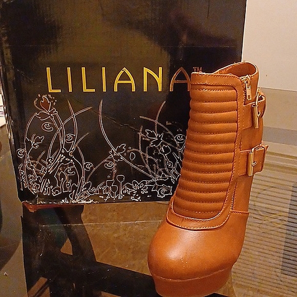 LILIANA Wedged Cognac Color Boot - Picture 2 of 4